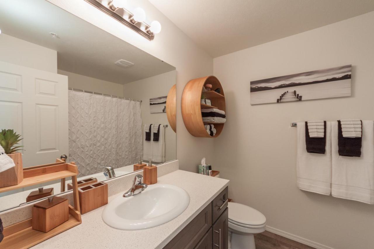 Modern And Stylish King Bed Wifi Free Parking Apartment Spokane Valley Exterior photo